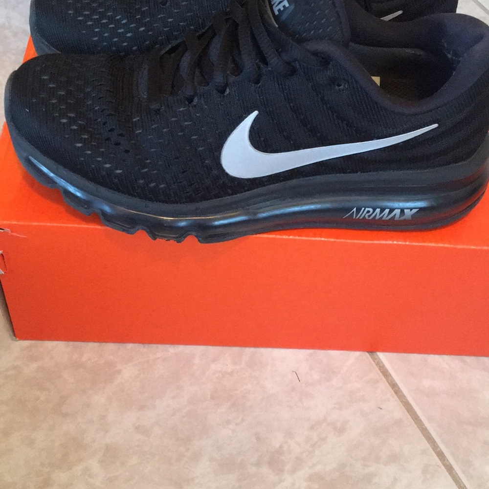 Nike Air Max 2017 Tennis Shoes